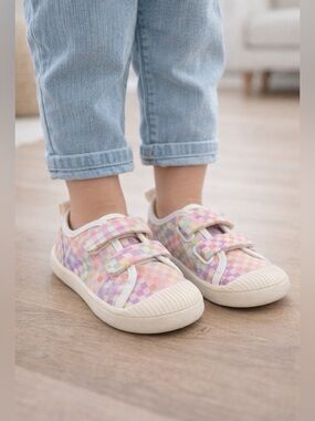 Cat & Jack Girl’s Sneakers Size 10 Pastel Checkered Velcro Shoes Girls